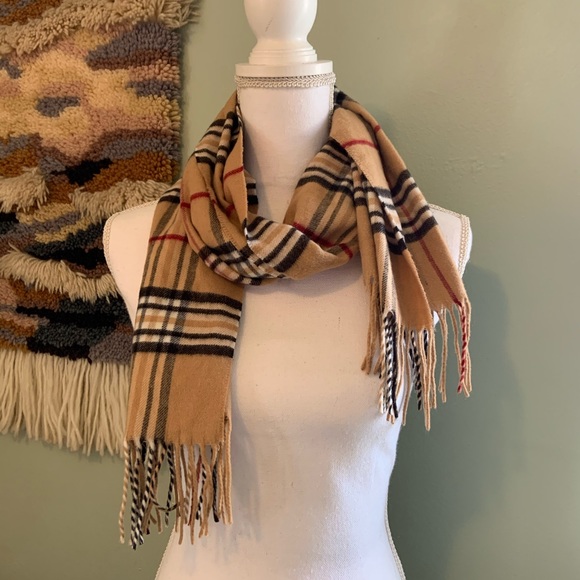 Plaid, tartan acrylic soft scarf - Picture 4 of 4